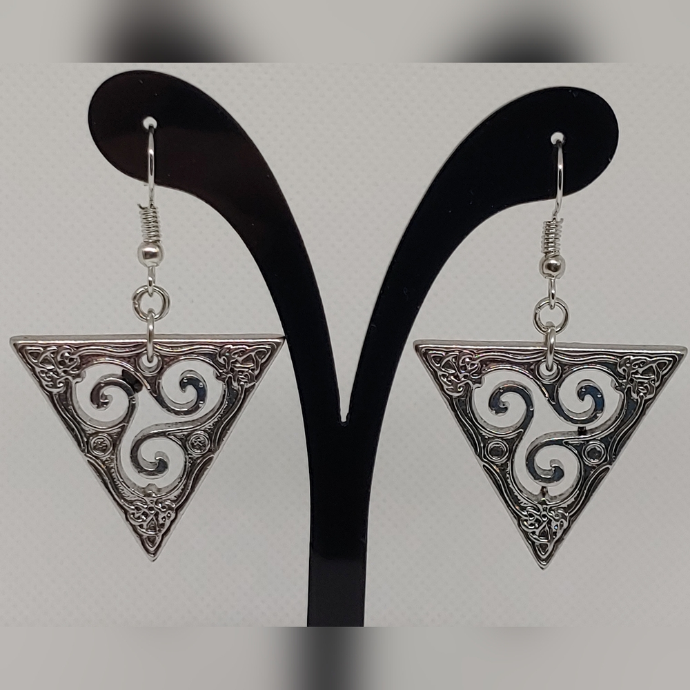 Triangular swirl earrings
